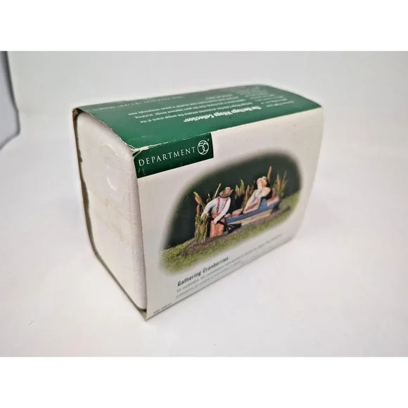 Dept 56 New England Village Series “Gathering Cranberries” Fall Harvest Retired - Picture 4 of 4